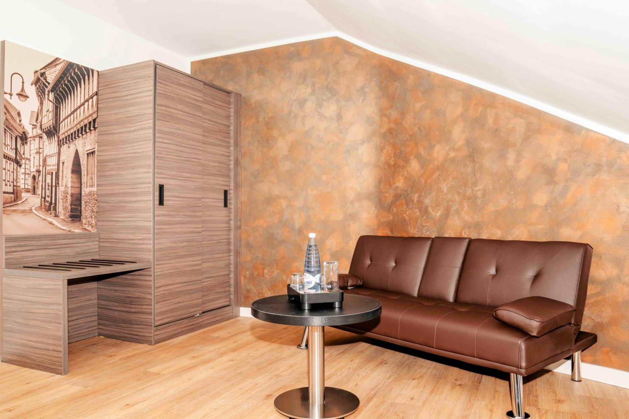 Central Hotel & Lounge Adult Only جوسلار المظهر الخارجي الصورة