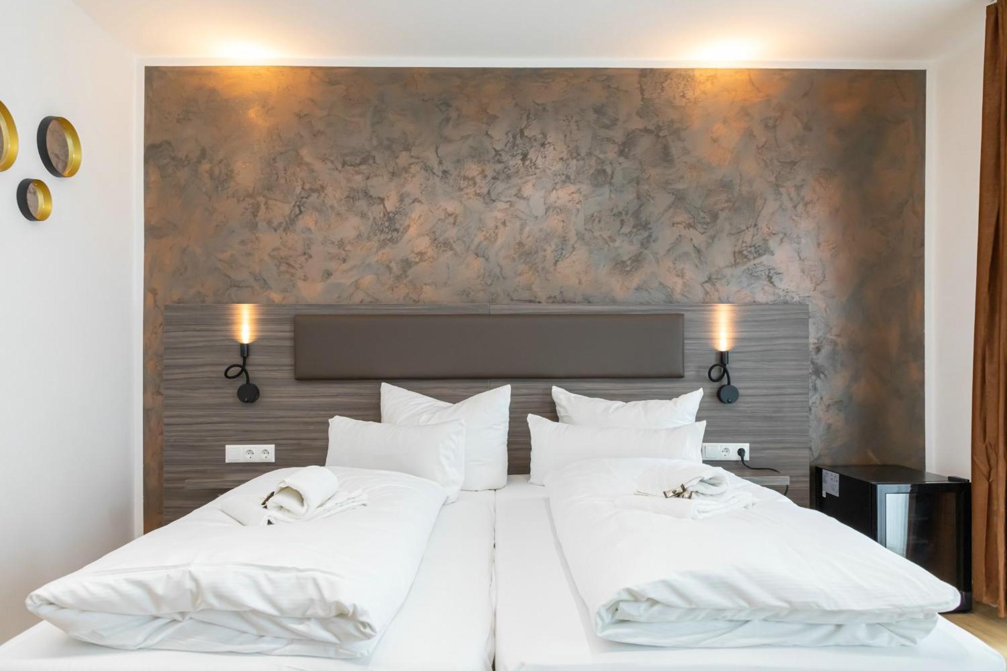 Central Hotel & Lounge Adult Only جوسلار المظهر الخارجي الصورة